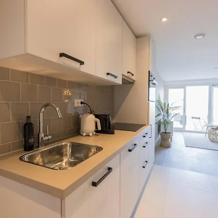 Apartment Haya Sieview - 'zwarte Pad'