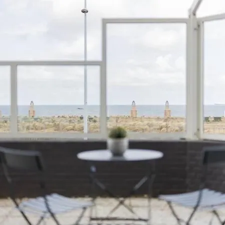 Haya Sieview - 'zwarte Pad' Apartment The Hague