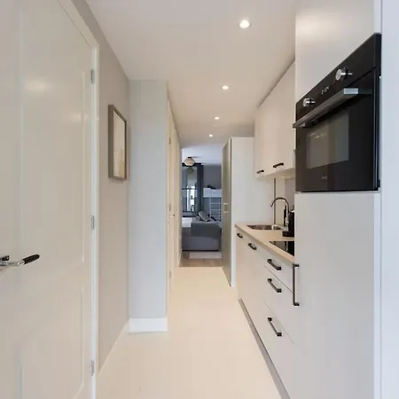 Haya Sieview - 'zwarte Pad' Apartment *