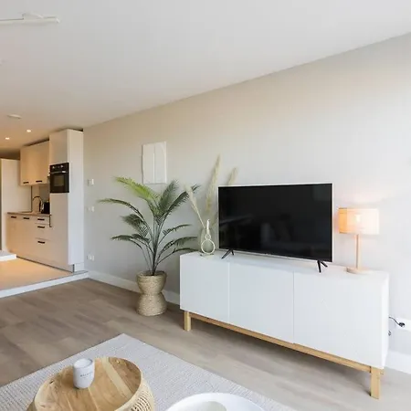 Haya Sieview - 'zwarte Pad' Apartment *